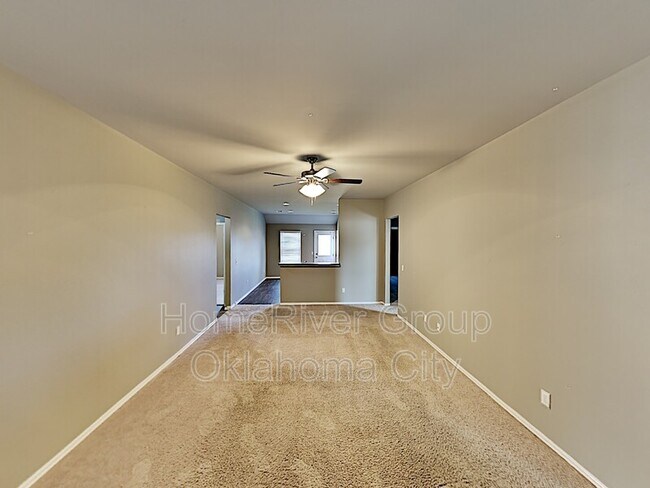 Building Photo - 2416 Canyon Creek Dr