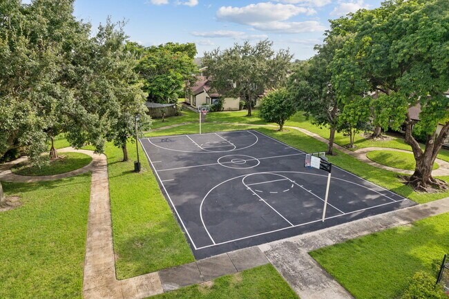 Building Photo - 5312 Bosque Ln