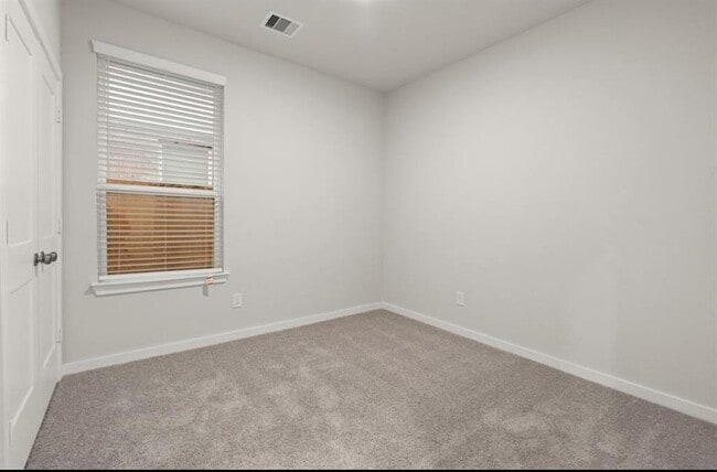 Building Photo - 12927 California Palm Ct