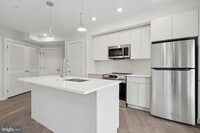 Building Photo - 3449 Scotts Ln