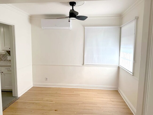 Building Photo - Olympic Duplex