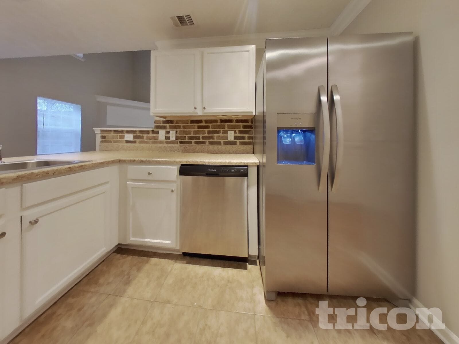 Building Photo - 129 Ilex Dr