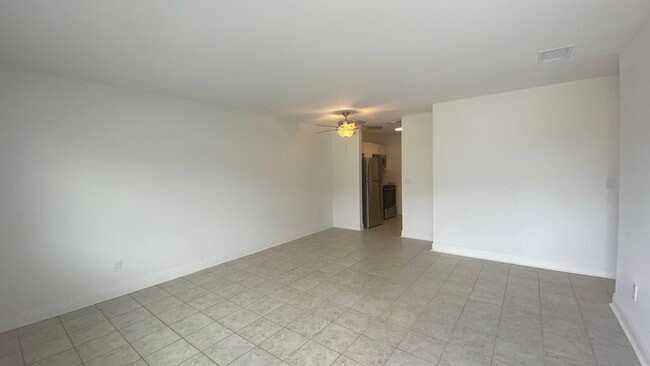 Building Photo - Beautifully Updated 2 Bedroom, 2 Bath Vill...