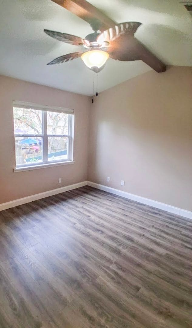 Building Photo - Spacious 3 Bedroom Townhouse for Rent!