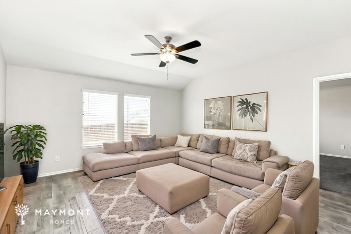Building Photo - 9765 Walnut Cove Dr