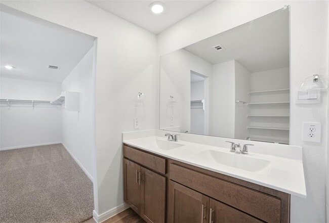 Building Photo - 246 Shenandoah Dr