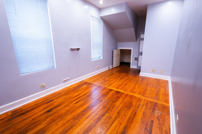 Building Photo - 7250 S King Dr