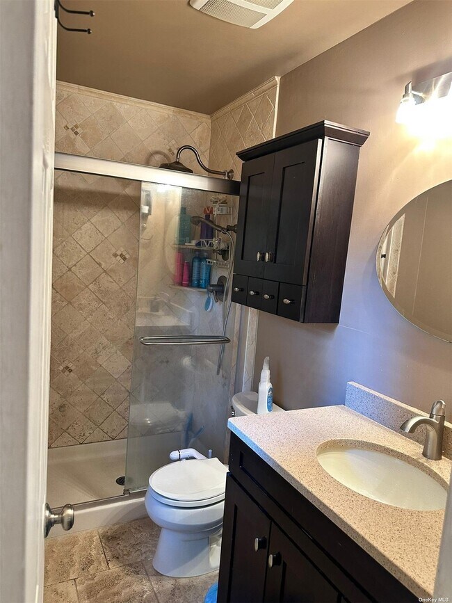 Building Photo - 115 Wedgewood Dr