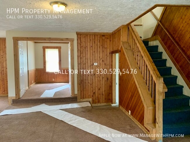 Building Photo - 926 Main Ave W