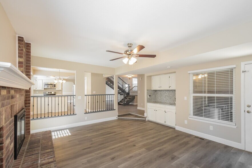 Building Photo - 15092 E Chenango Ave