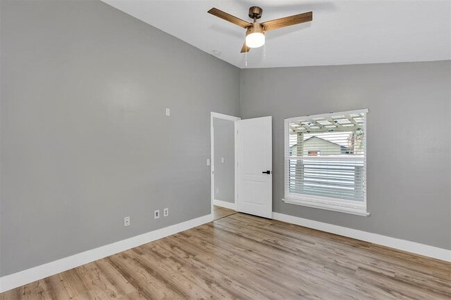 Building Photo - 7686 Pine Fork Dr