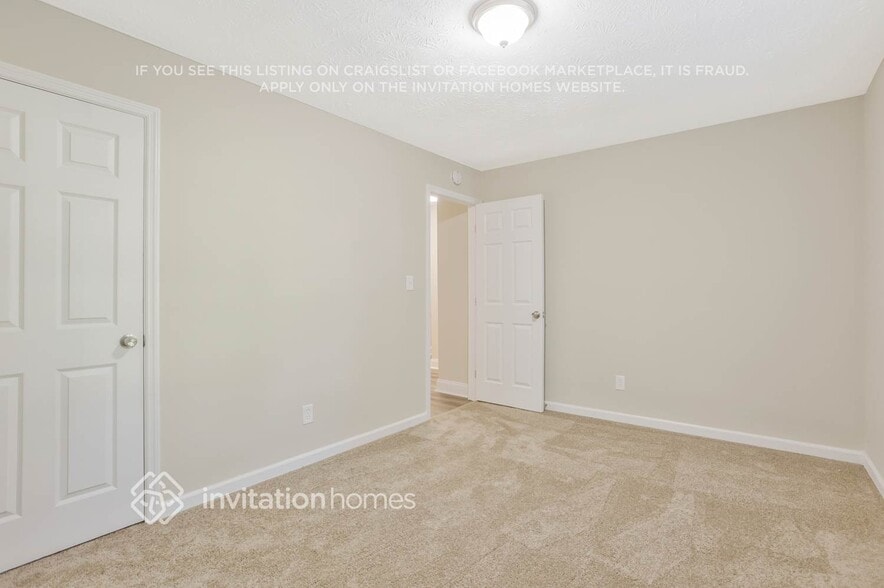 Building Photo - 5304 Valleyview Dr
