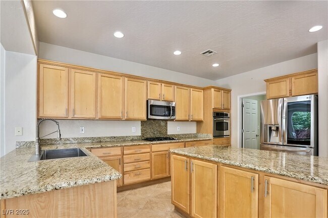 Building Photo - 2687 Bothwell Pl