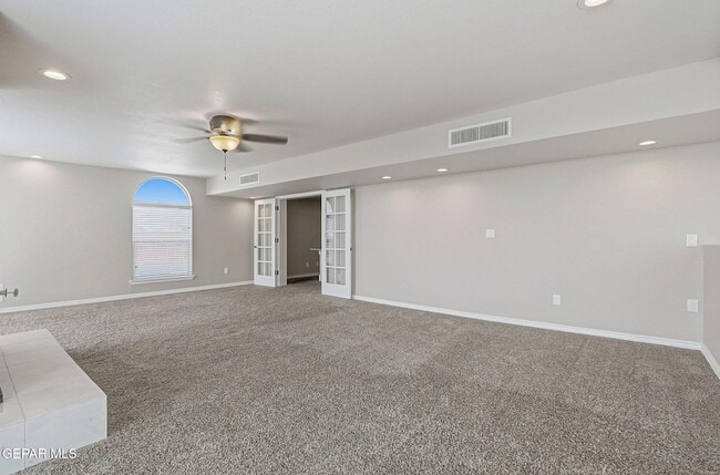 Building Photo - 825 Dulce Tierra Dr