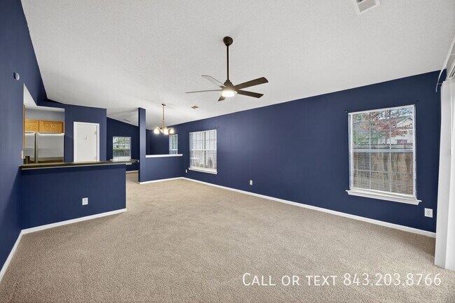 Building Photo - 133 2 Pond Loop