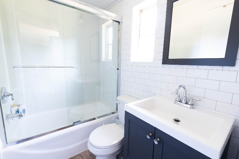 Building Photo - 9037 N Mem Dr