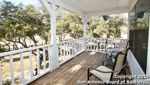 Building Photo - 912 NW Pebble Beach Dr