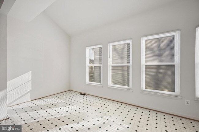 Building Photo - 10104 Sir Reynard Ln