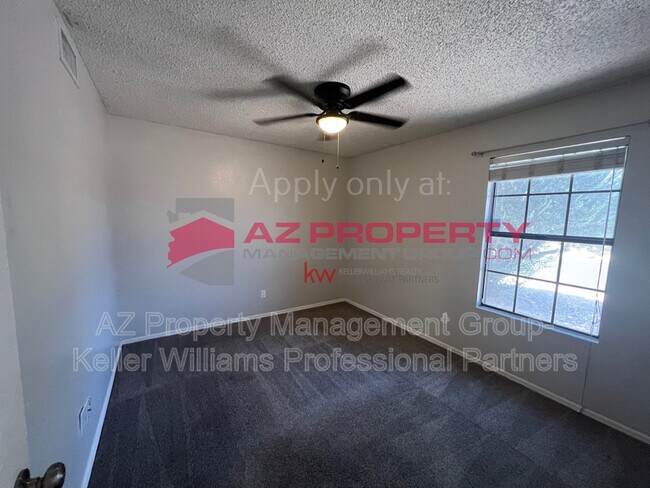 Building Photo - 5431 W Cochise Dr