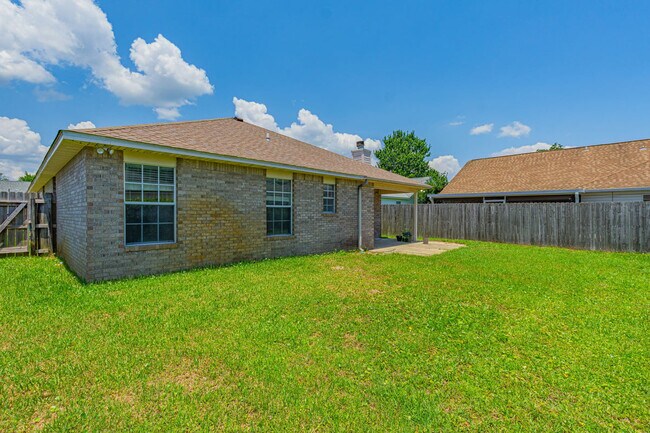 Building Photo - 963 John Wayne Cir
