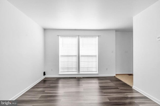 Building Photo - 5413 Silver Maple Ln