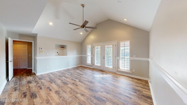 Building Photo - 1334 Charter Ct