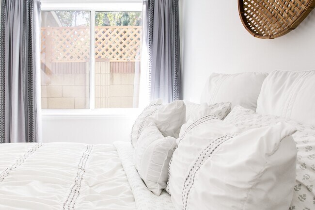 bedroom window - 5534 Alcove Ave