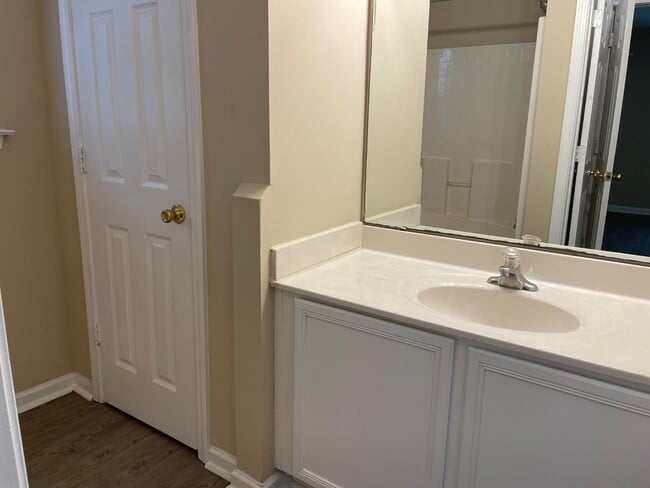 Building Photo - 510 Wabash Ave