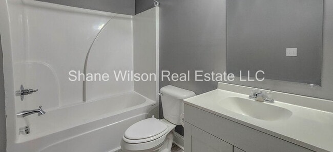 Building Photo - 1412 Stevenson Dr