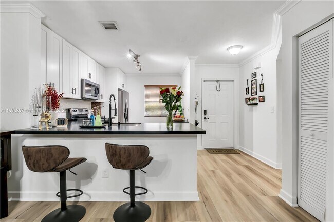 Building Photo - 667 NW 208th Dr