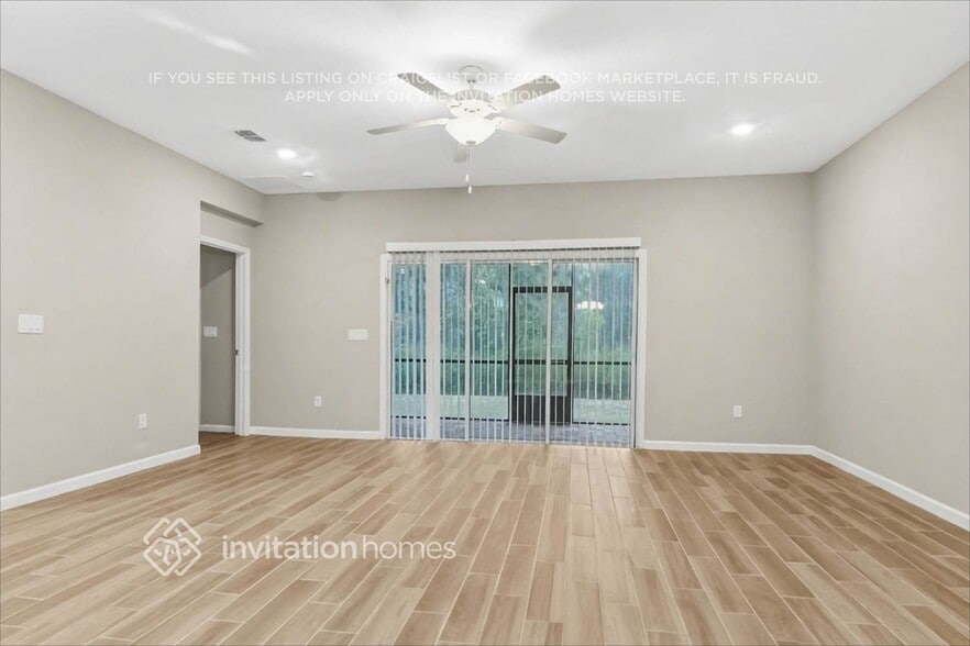 Building Photo - 9790 Lovage Ln