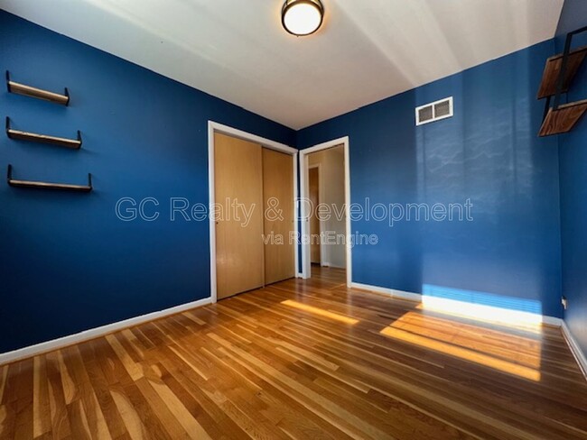 Building Photo - 8931 N Merrill St