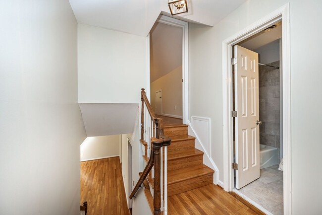 Building Photo - Generously Sized Midlothian Home Move In R...