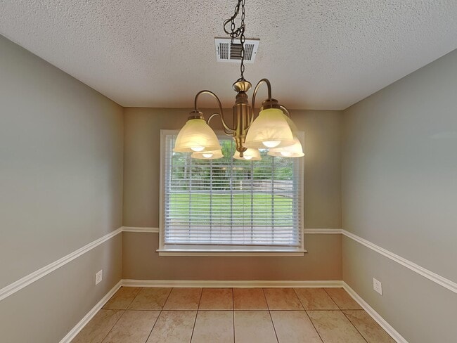Building Photo - 711 Cedar Brake Dr