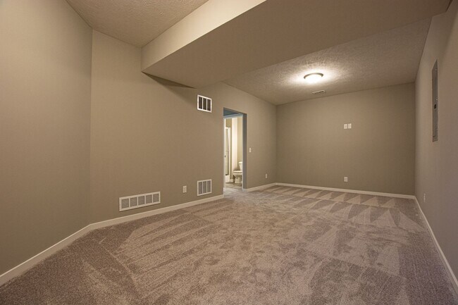 Building Photo - 358-S400 N Allen Street