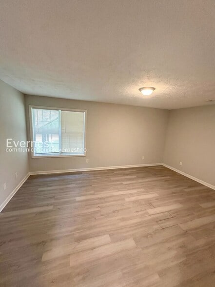 Building Photo - 3908 Old Ivy Ct