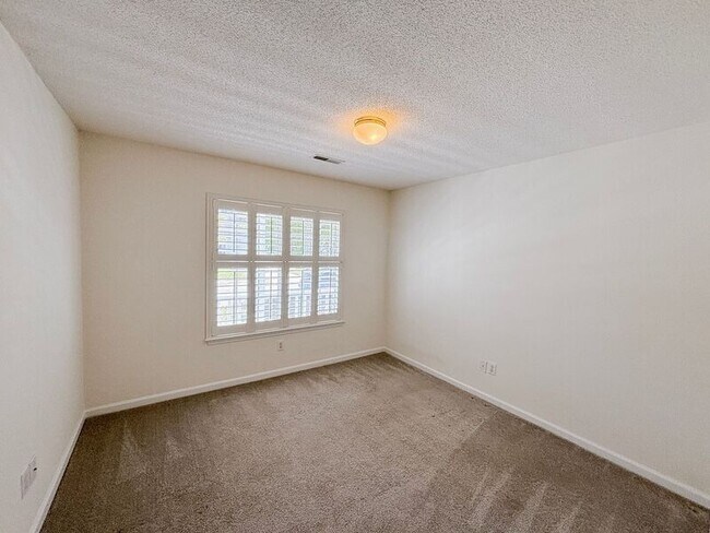 Building Photo - 118 Sea Cotton Cir