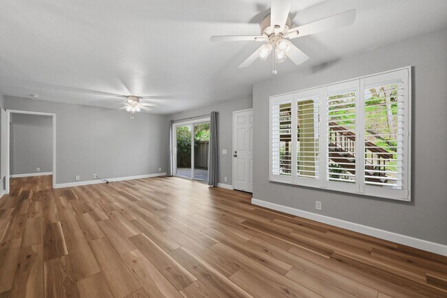 Building Photo - 4060 Rosenda Ct