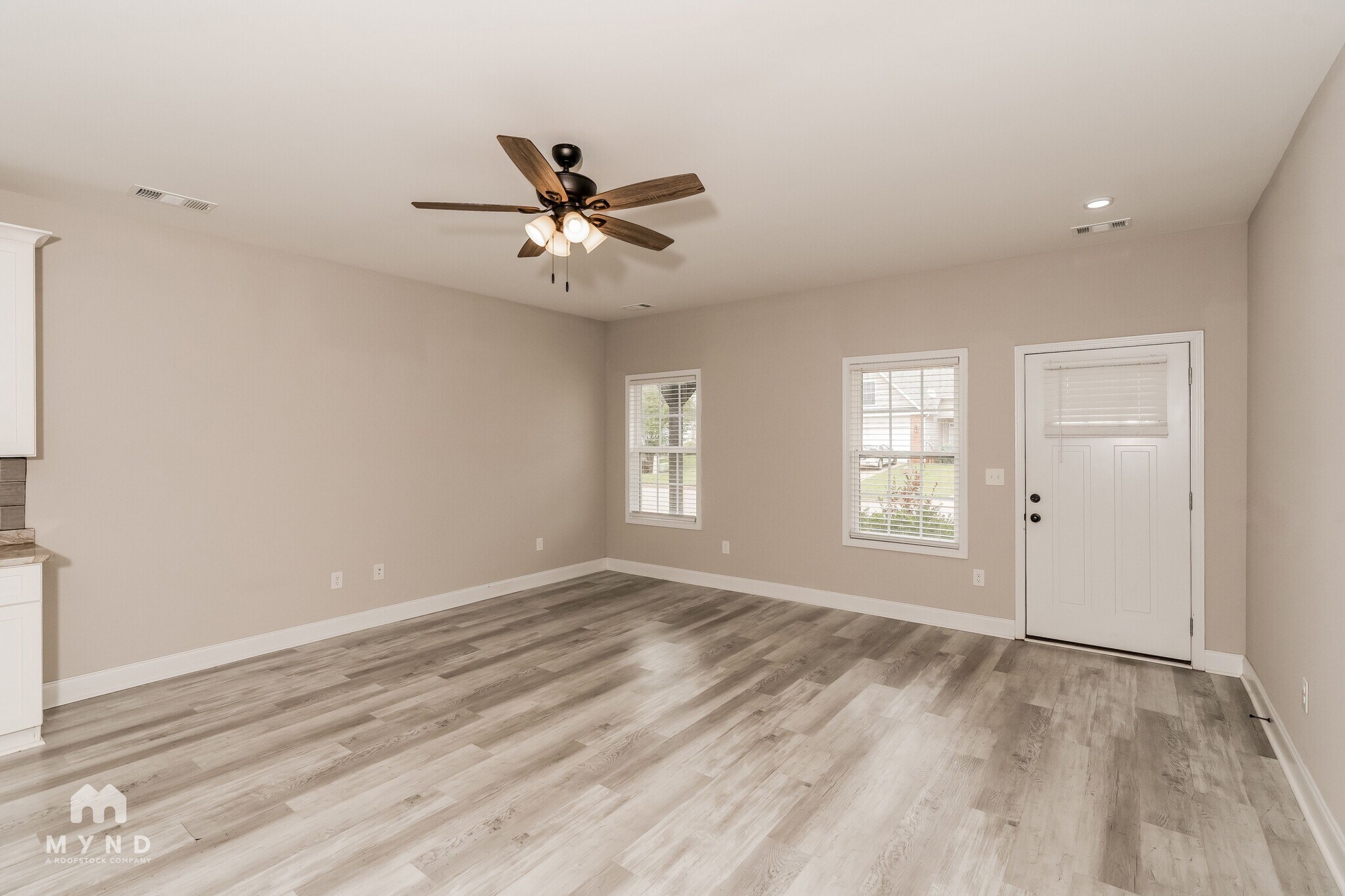 Building Photo - 219 Beau Claire Cir