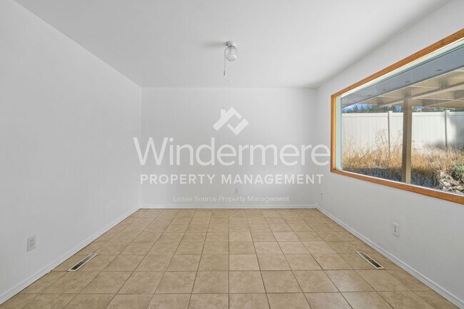 Building Photo - 3 Bedroom 2.5 Bath Home In Indian Trail