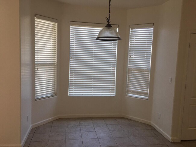 Building Photo - 2642 Blackwood Ave