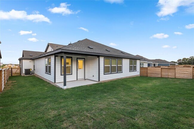 Building Photo - 161 Keefer