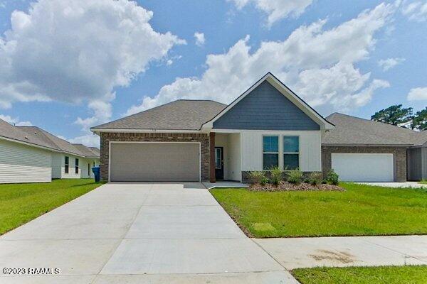 Primary Photo - 108 Foggy Ln