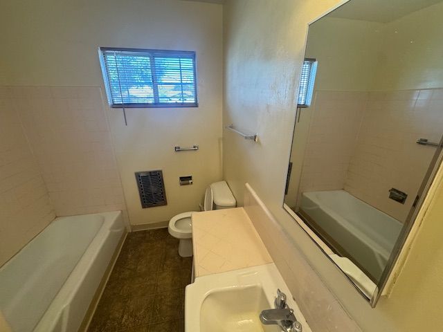 Building Photo - 5901 Orange Ave