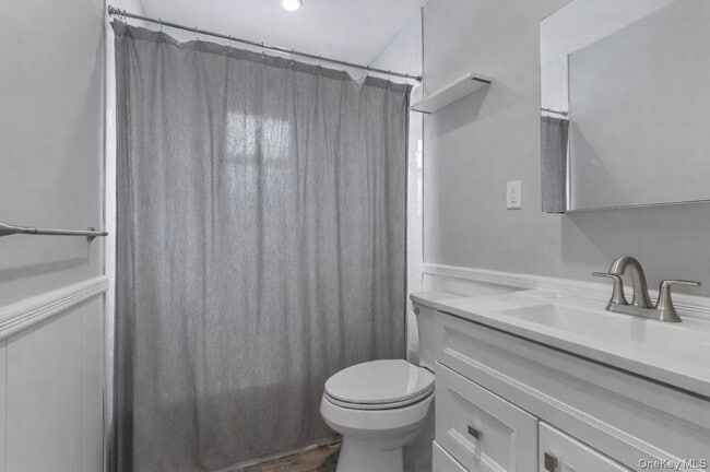 Building Photo - 616 E Broadway