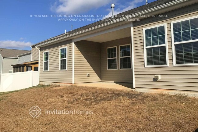 Building Photo - 102 Relict Dr