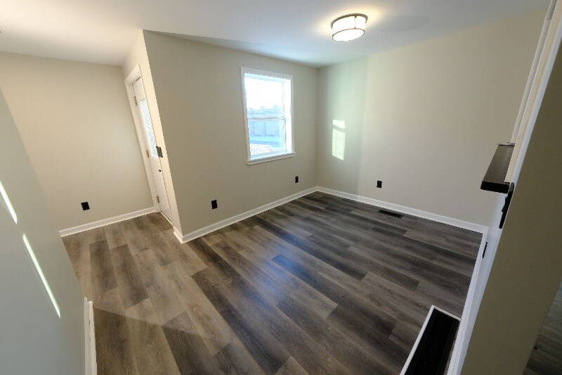 Building Photo - 246 Gorham St