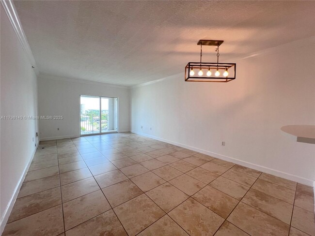 Building Photo - 50 Menores Ave