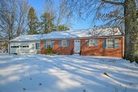 Building Photo - 33 Longview Heights Rd