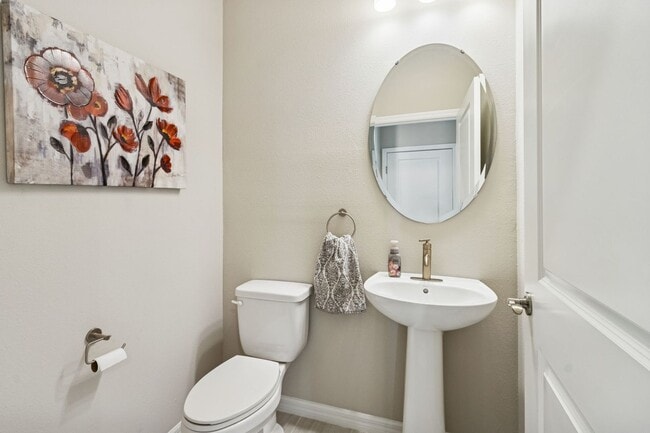 Building Photo - Discover the Ideal 55+ Lifestyle!